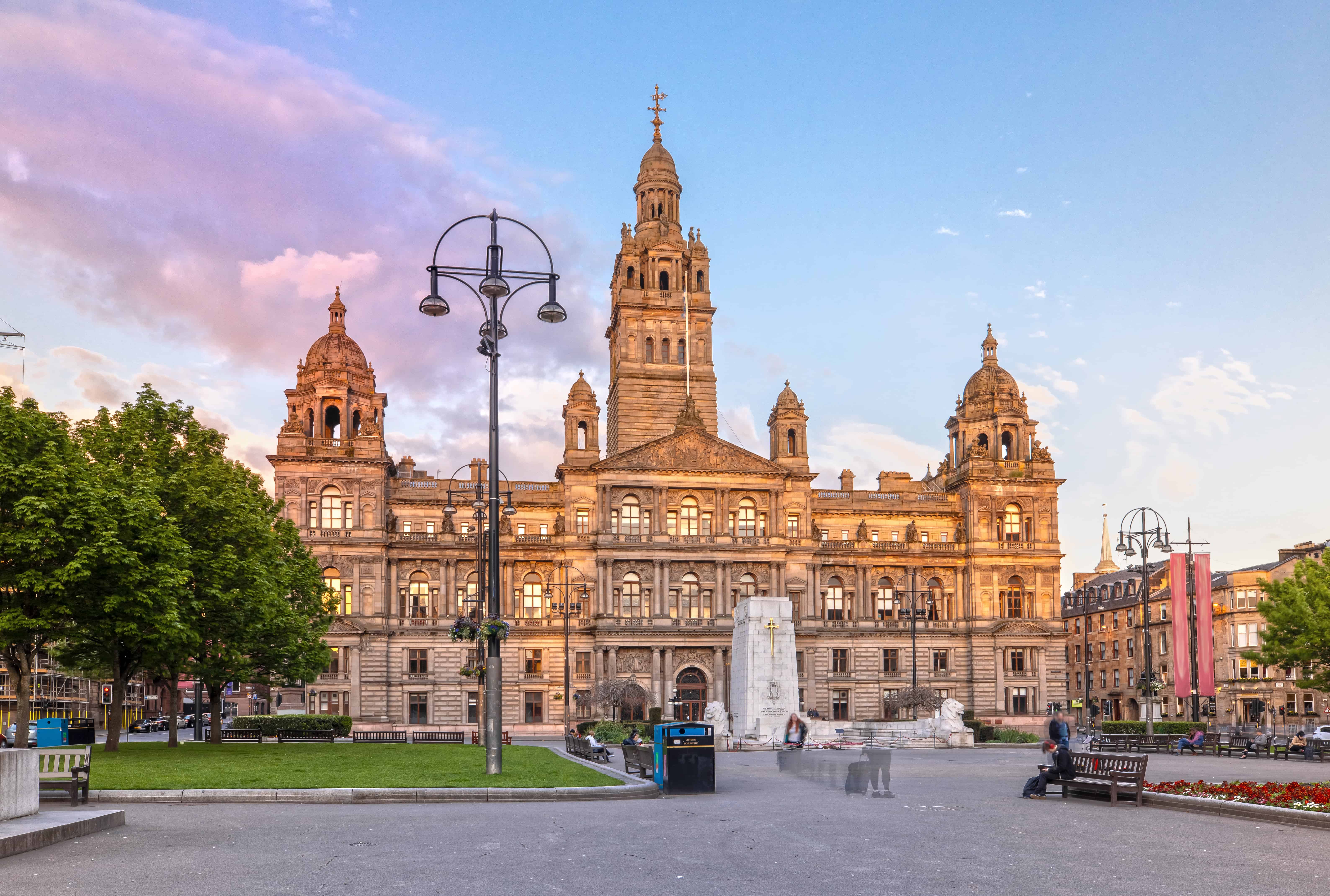 Glasgow City Chambers in George Square at sunset, representing the heart of the city where Fusion Fibre Group delivers ultrafast full fibre broadband across Glasgow.